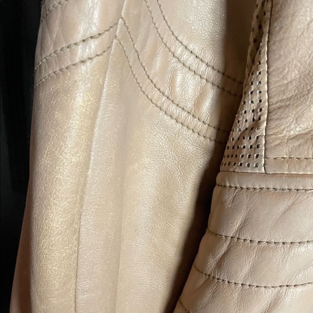 Harley-Davidson Women's Beige Leather Jacket - Picture 11 of 13